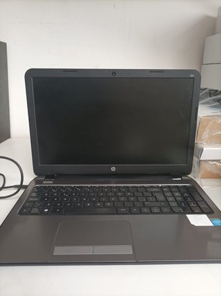 Portátil HP 250 G3 Negro