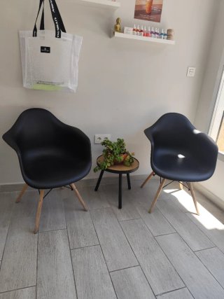 Conjunto mesa y 2 sillas negras