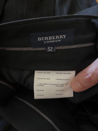 Traje Burberry Raya Diplomática.