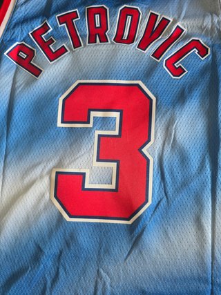 camiseta de petrovic de los nets (XL)