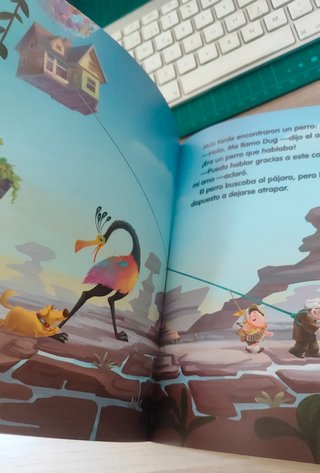 Up Libro con juegos y actividades a todo color