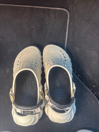 Chanclas Crocs Beige