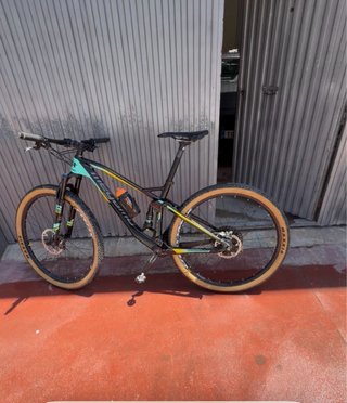 Bicicleta de montaña Merida fibra carbono