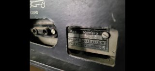 Radio antigua marca VICTORIA Modelo 25