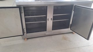 Mesa Fría Inox Industrial con Fregadero