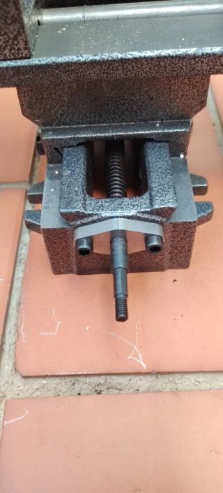 Tornillo de banco cruzado KATSU