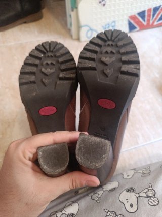 Botines de piel con tacón