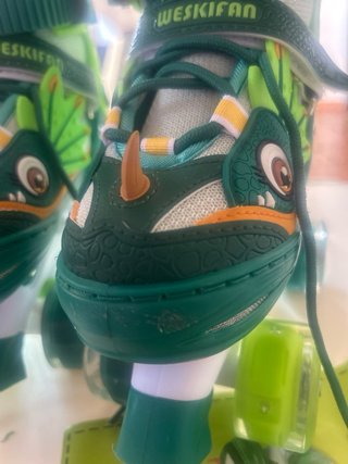 Patines infantiles sin estrenar con luces
