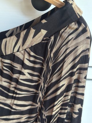 Top TS con contorno elástico MANGO sin hombros