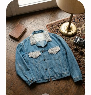 Cazadora vaquera vintage con perlas