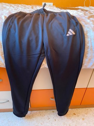 CHÁNDAL ADIDAS ORIGINAL NUEVO CON ETIQUETAS