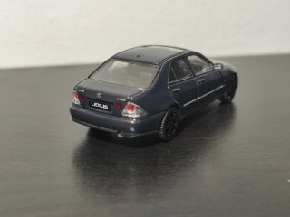 Lexus IS 300 Gris Oscuro 1/64