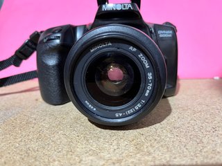 Minolta Dynax 500si Cámara Analógica Negra