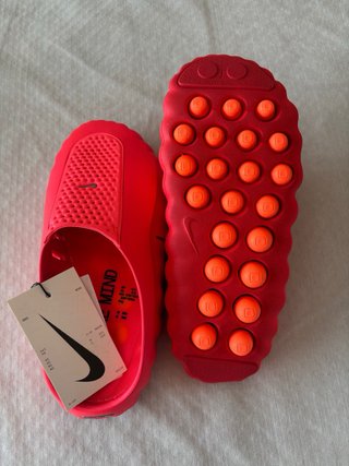 Nike Mind 001
