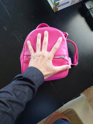 Mochila pequeña H&M rosa con corazón
