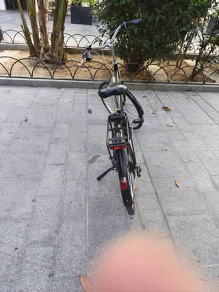 Bicicleta de paseo Btwin negra