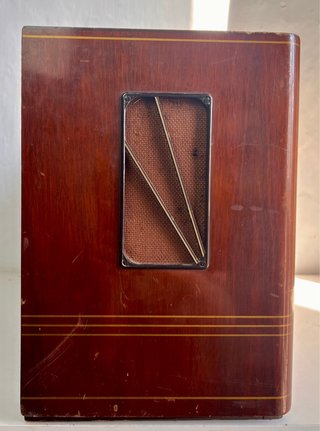 Radio de válvulas Mazurka 56 W940