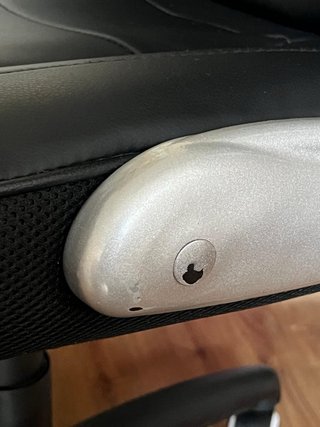 Silla oficina - gaming negra detalles metal