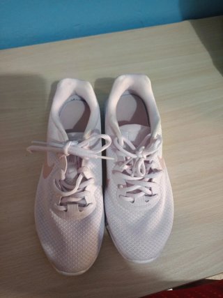 Botines Nike Rosas y Blancos