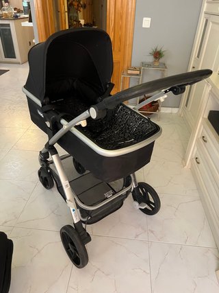 Silla de paseo Be Cool Slide con accesorios nuevo.