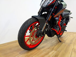 KTM 125  Duke (modelo actual) 2023