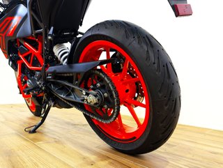KTM 125  Duke (modelo actual) 2023