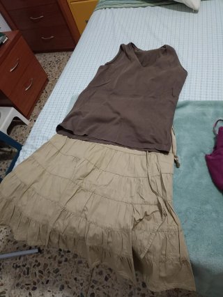 Conjunto falda y camiseta