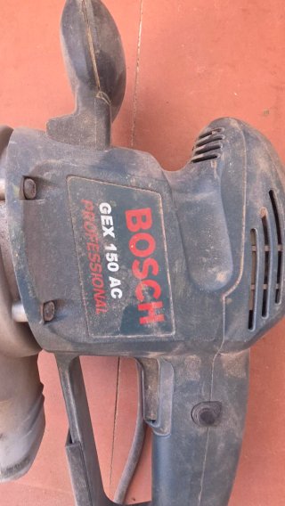 Lijadora Bosch GEX 150 AC Professional