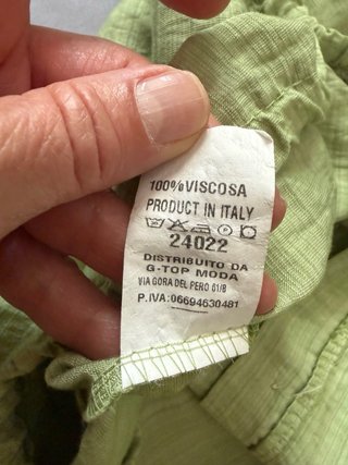 Camisa verde tipo cazadora