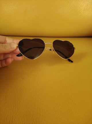 Occhiali da sole donna a forma di cuore