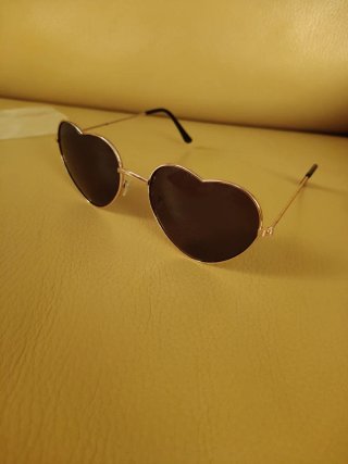 Occhiali da sole donna a forma di cuore