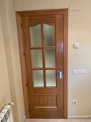 7 Puertas de madera marrones