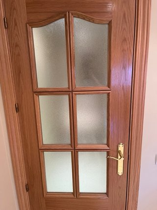 7 Puertas de madera marrones