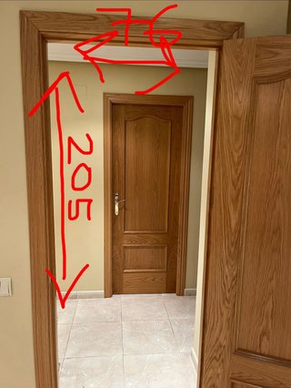 7 Puertas de madera marrones