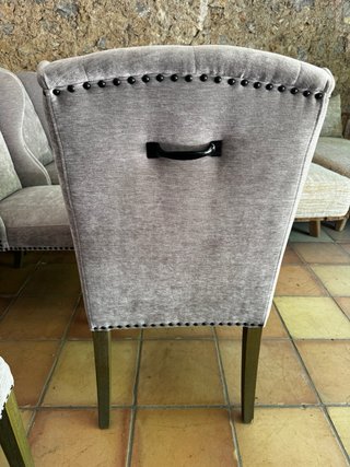 Juego de 6 Sillas Chesterfield Tapizadas