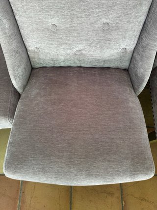 Juego de 6 Sillas Chesterfield Tapizadas