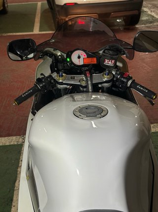 Suzuki GSXR 600 K3 Blanca