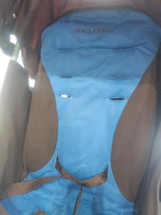 Silla de paseo con burbuja de lluvia