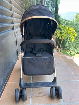 Carrito de bebé plegable
