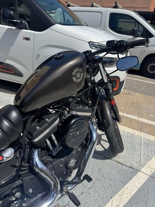 Harley Davidson Iron 883 2019 Negra