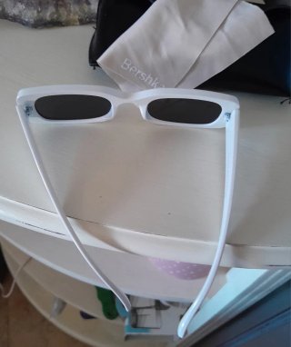 Gafas de sol Bershka blancas y negras