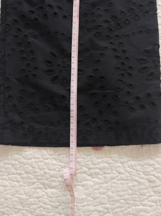 Pantalón negro Zara bordado