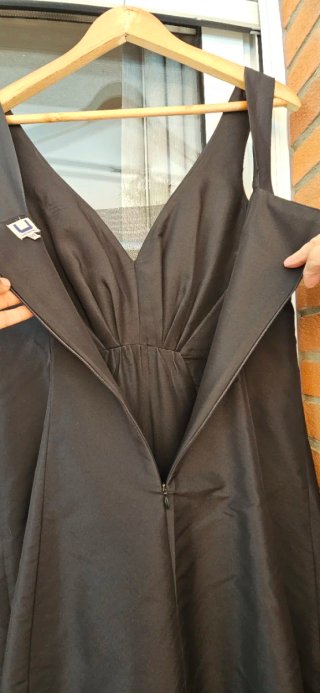 Vestido Adolfo Dominguez Negro.