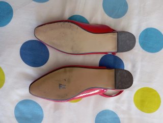 Zapatos de charol rojos