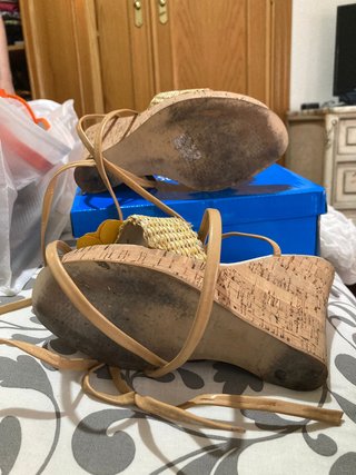 Sandalias Cuña Beige y Amarillo