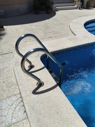 Escalera piscina acero inoxidable 3 peldaños