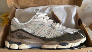 Zapatillas ASICS Beige/Plata