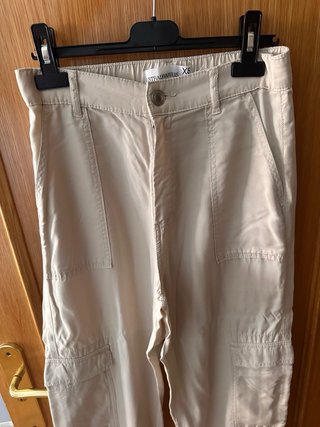 Pantalones cargo beige