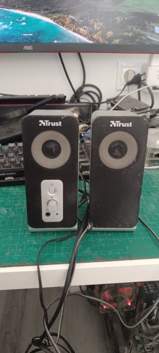 Altavoces PC Trust