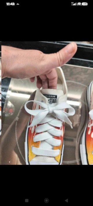 Converse con diseño de llamas